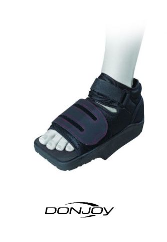 La chaussure thérapeutique Podapro est une chaussure de décharge de l'avant pied. Elle vous servira lors d'une phase post-opératoire après chirurgie de l'hallux valgus. 

