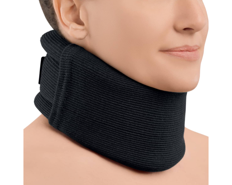 Collier cervical C2 évolutif en C1